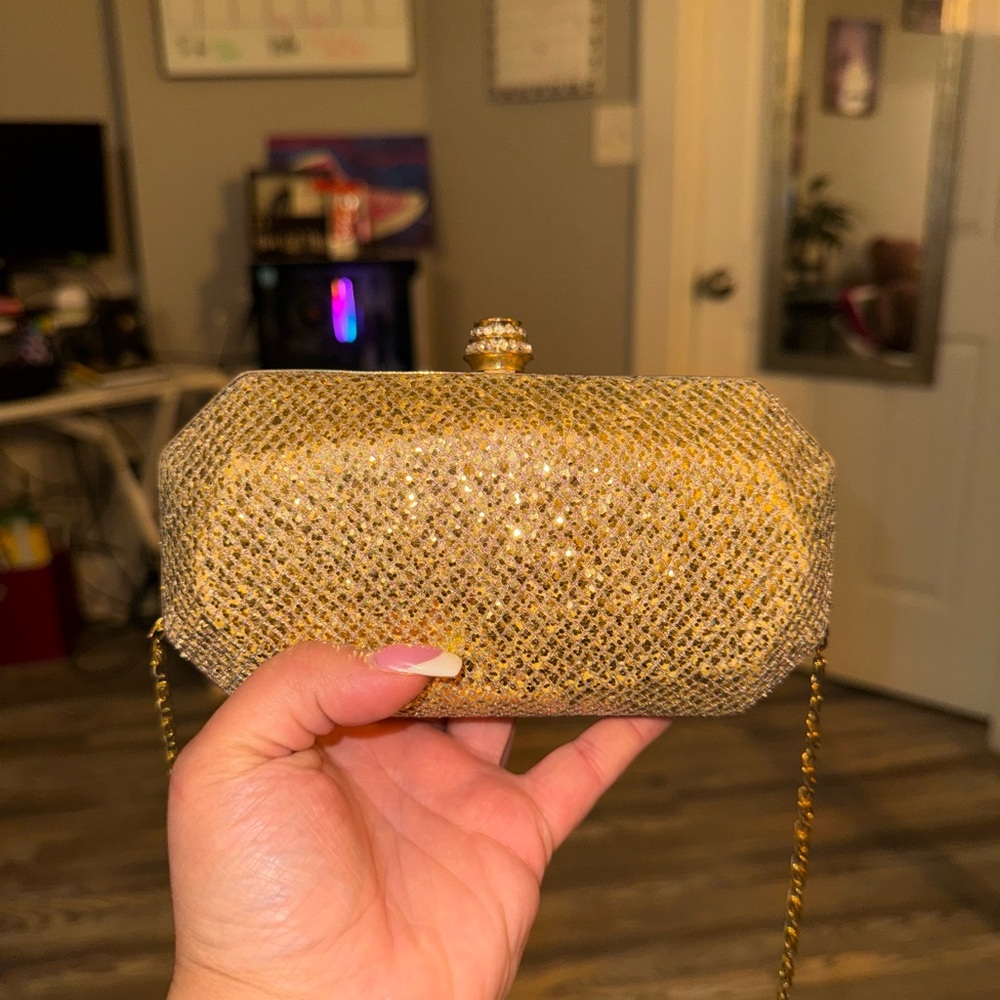 Faux gold geometric clutch